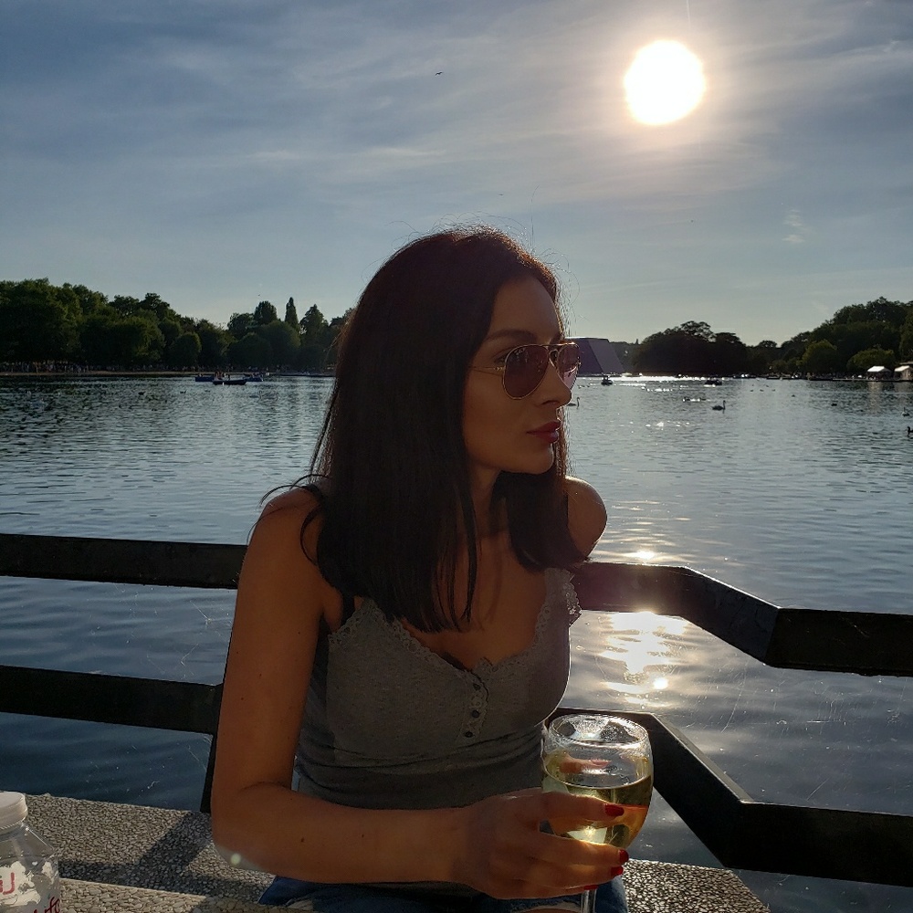 Meet your Posher, Randa